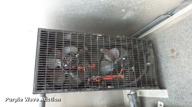 image for item DC3182 2006 Freightliner MT55 delivery truck