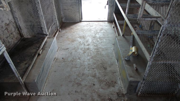 image for item DC3182 2006 Freightliner MT55 delivery truck