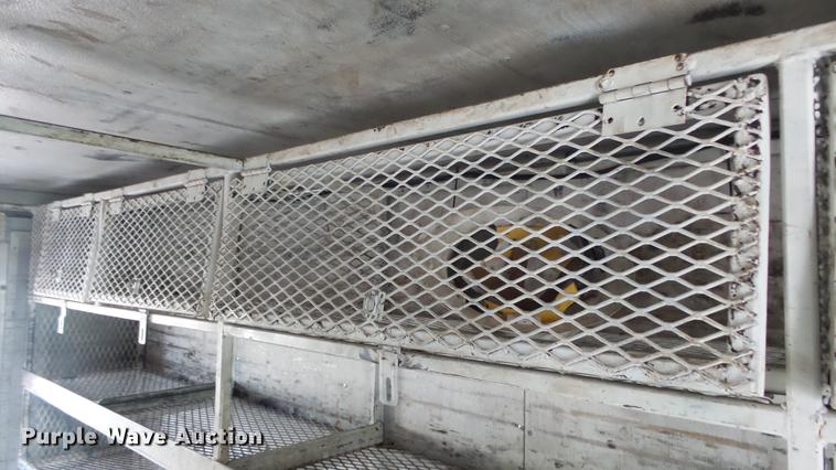 image for item DC3182 2006 Freightliner MT55 delivery truck