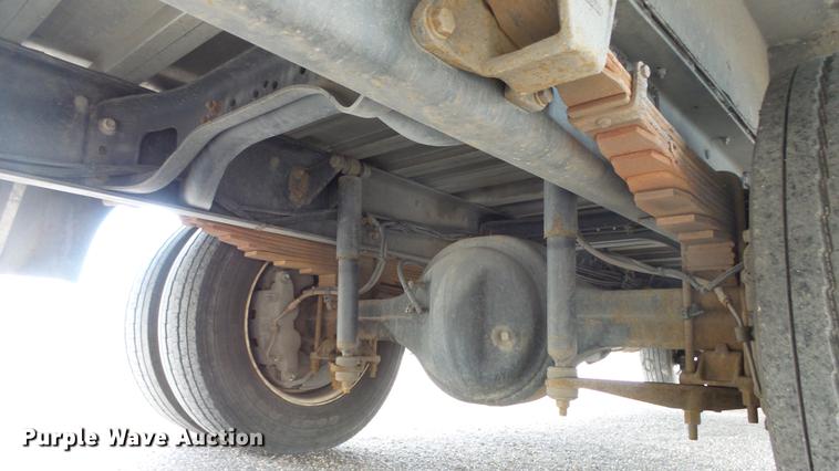 image for item DC3182 2006 Freightliner MT55 delivery truck