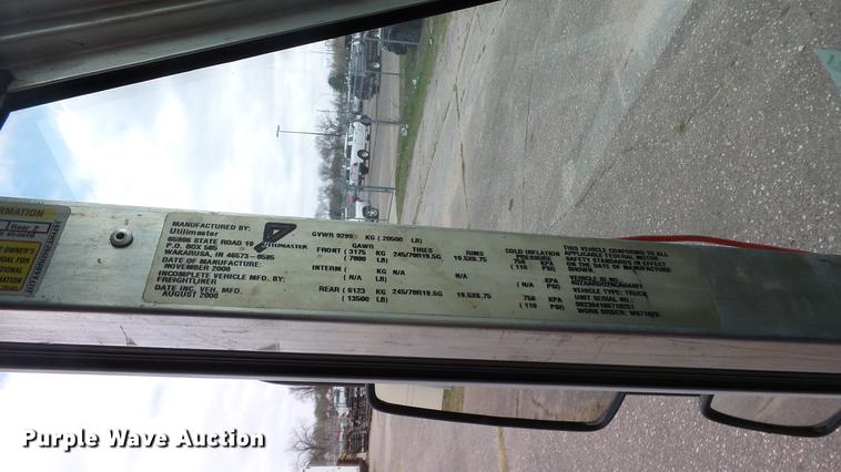 image for item DC3183 2009 Freightliner MT55 delivery truck