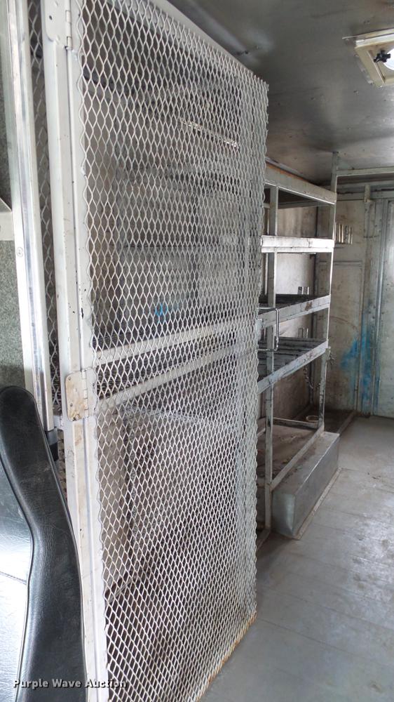 image for item DC3183 2009 Freightliner MT55 delivery truck