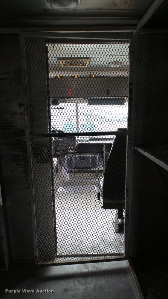 image for item DC3183 2009 Freightliner MT55 delivery truck