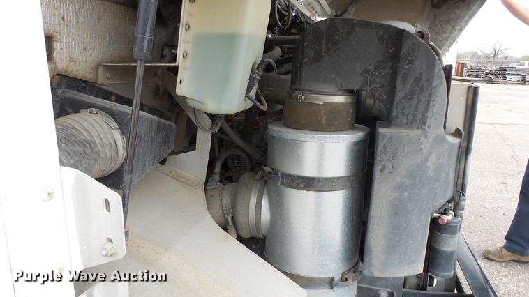 image for item DC3183 2009 Freightliner MT55 delivery truck