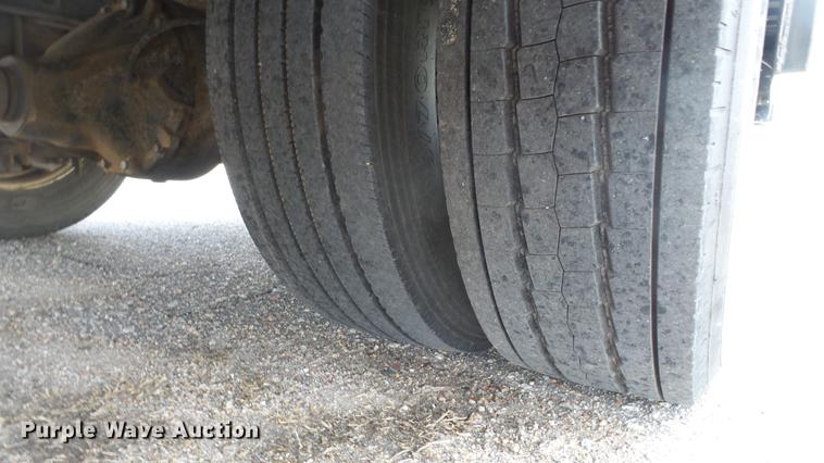 image for item DC3183 2009 Freightliner MT55 delivery truck