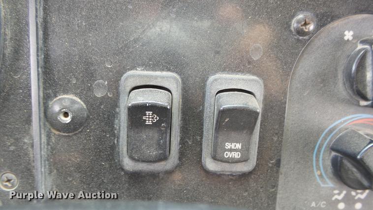 image for item DC3184 2009 Freightliner MT55 delivery truck