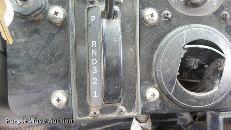 image for item DC3184 2009 Freightliner MT55 delivery truck