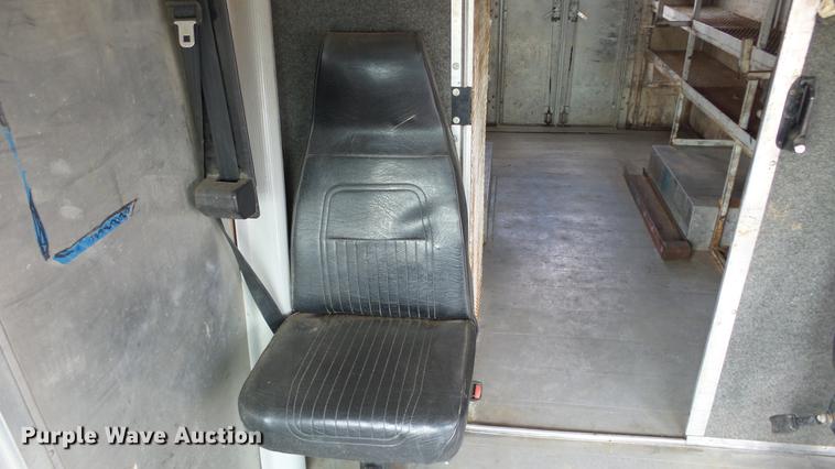 image for item DC3184 2009 Freightliner MT55 delivery truck