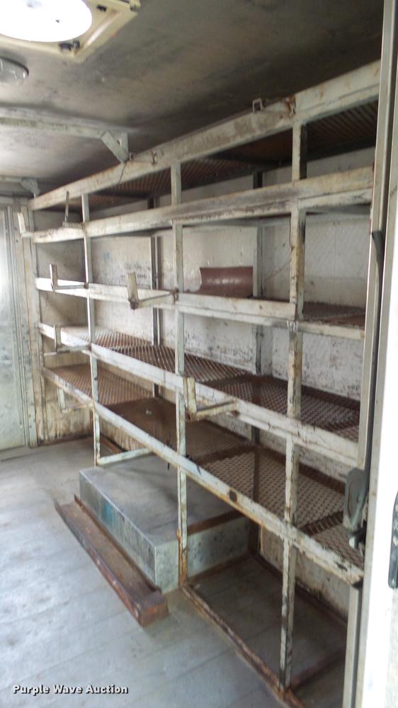 image for item DC3184 2009 Freightliner MT55 delivery truck