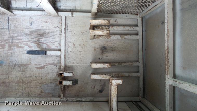 image for item DC3184 2009 Freightliner MT55 delivery truck