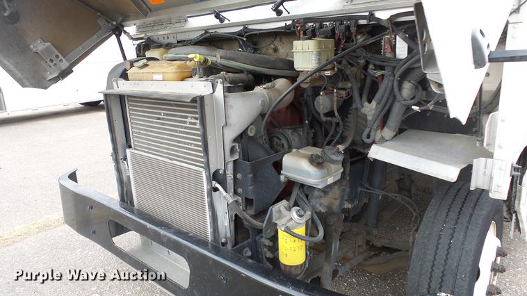 image for item DC3184 2009 Freightliner MT55 delivery truck