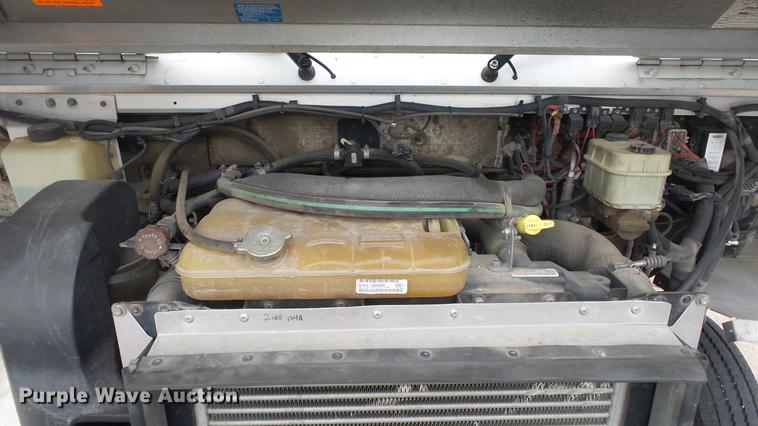 image for item DC3184 2009 Freightliner MT55 delivery truck