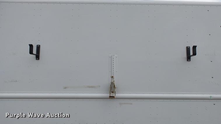 image for item DC3184 2009 Freightliner MT55 delivery truck