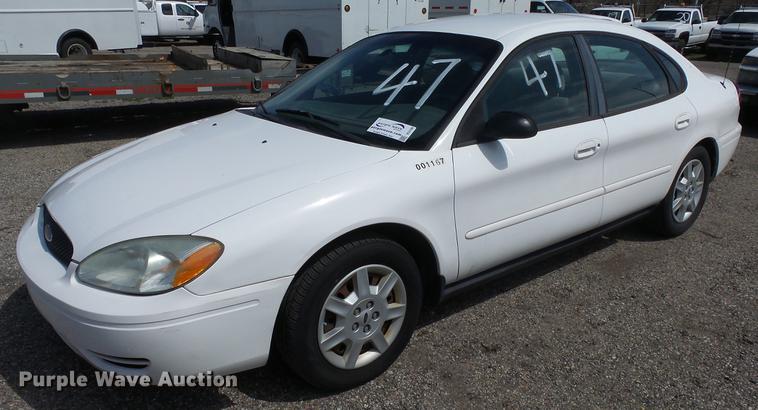 image for item DC3186 2006 Ford Taurus SE