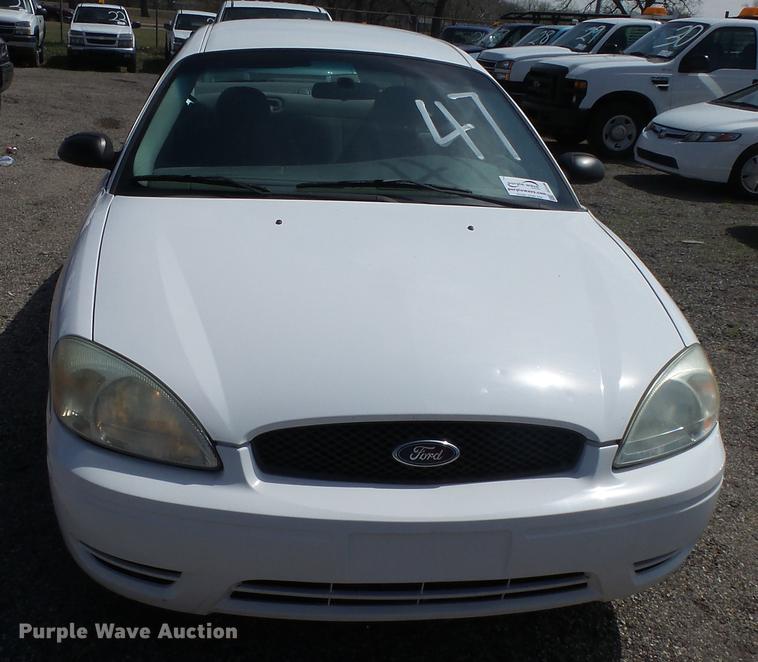 image for item DC3186 2006 Ford Taurus SE