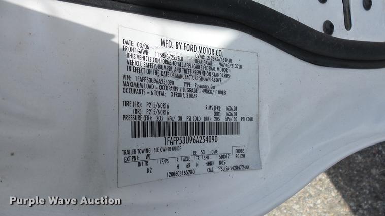 image for item DC3186 2006 Ford Taurus SE