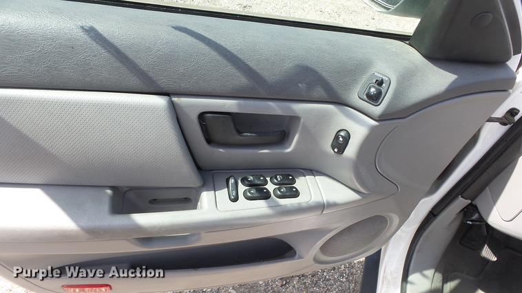 image for item DC3186 2006 Ford Taurus SE