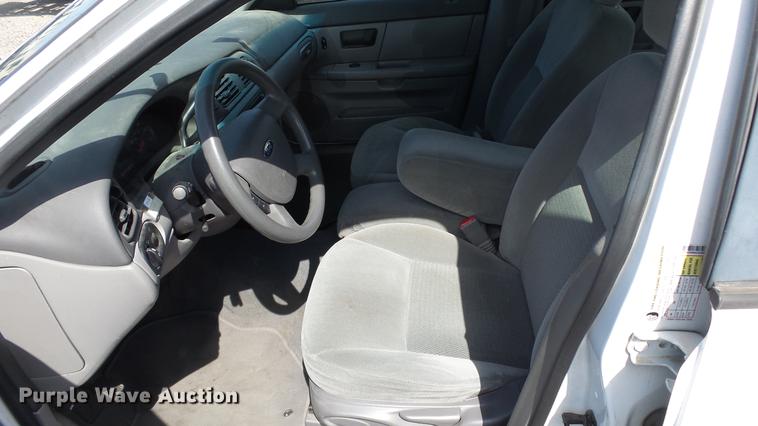 image for item DC3186 2006 Ford Taurus SE