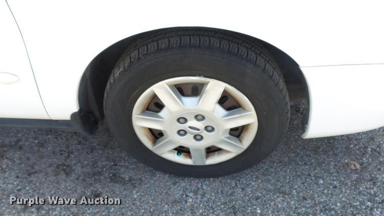 image for item DC3186 2006 Ford Taurus SE