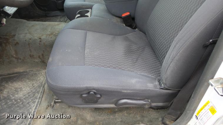 image for item DC3189 2006 Chevrolet Colorado Crew Cab pickup truck