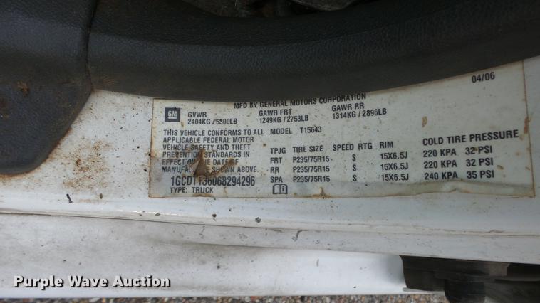 image for item DC3190 2006 Chevrolet Colorado Crew Cab pickup truck