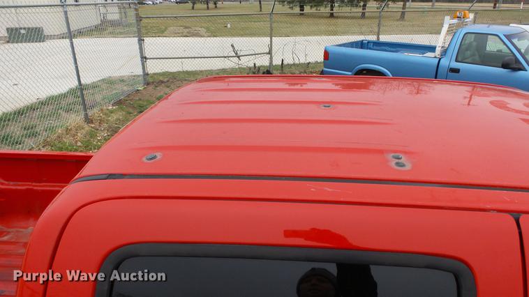 image for item DC3192 2006 Chevrolet Colorado Crew Cab pickup truck