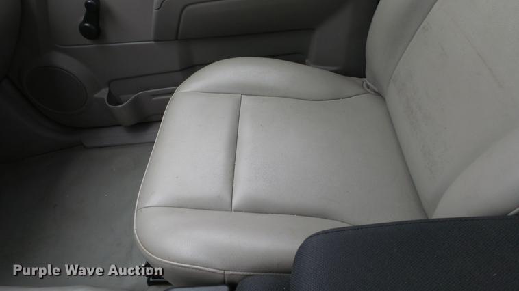 image for item DC3193 2008 Chevrolet Colorado Ext. Cab pickup truck