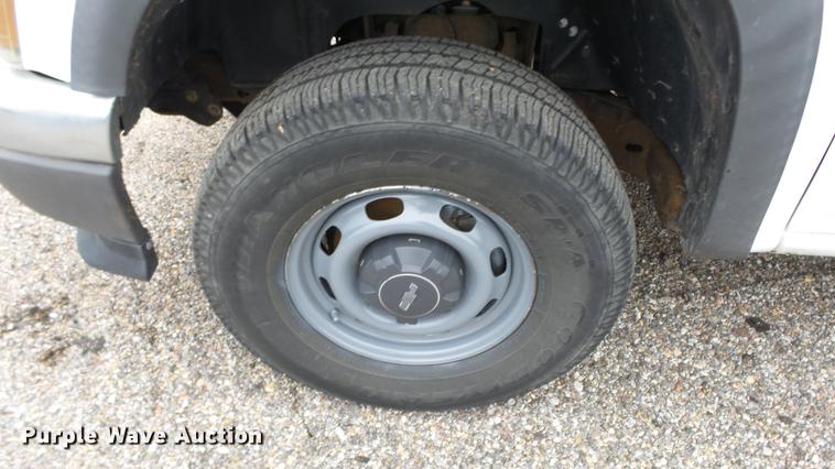 image for item DC3193 2008 Chevrolet Colorado Ext. Cab pickup truck