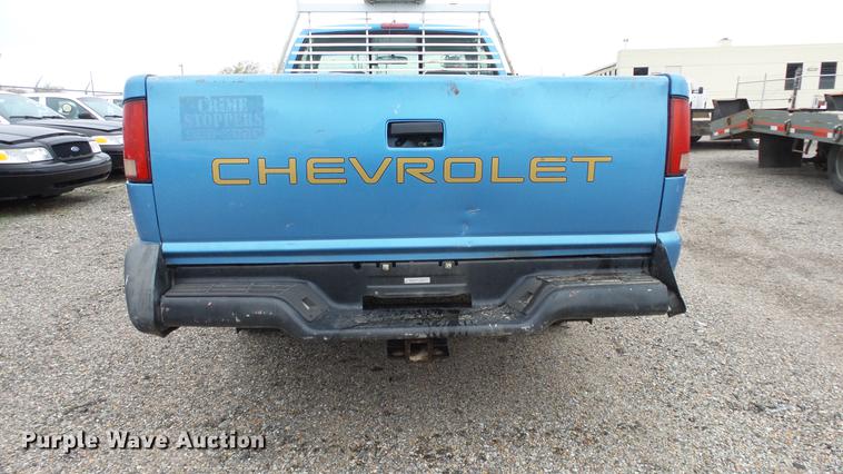 image for item DC3194 1997 Chevrolet S10 pickup truck
