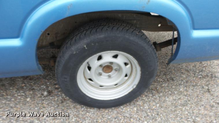 image for item DC3194 1997 Chevrolet S10 pickup truck