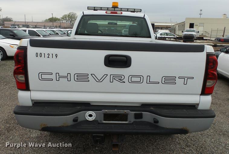 image for item DC3195 2006 Chevrolet Silverado 2500HD pickup truck