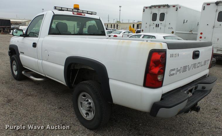 image for item DC3195 2006 Chevrolet Silverado 2500HD pickup truck
