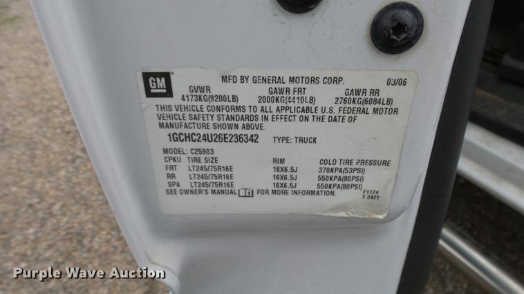 image for item DC3195 2006 Chevrolet Silverado 2500HD pickup truck