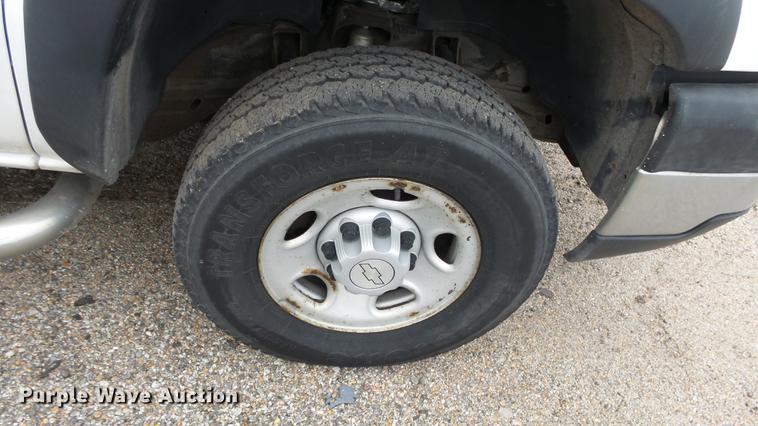 image for item DC3195 2006 Chevrolet Silverado 2500HD pickup truck