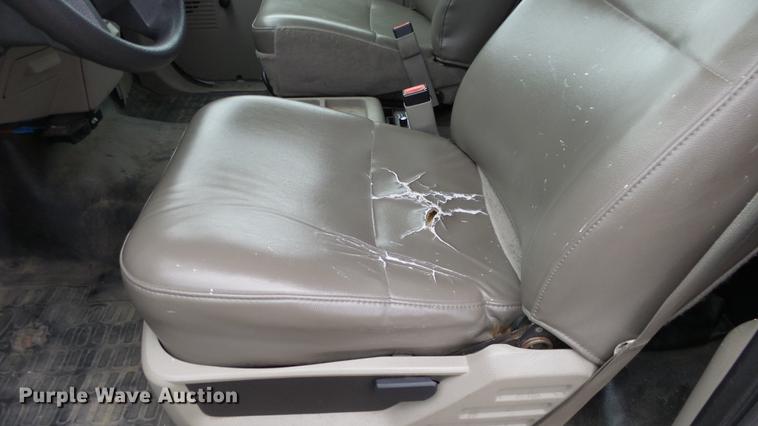 image for item DC3196 2008 Ford F250 Super Duty XL pickup truck