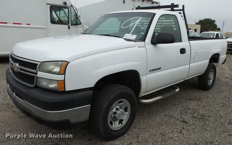 image for item DC3197 2006 Chevrolet Silverado 2500HD pickup truck