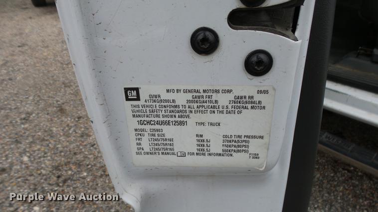 image for item DC3197 2006 Chevrolet Silverado 2500HD pickup truck