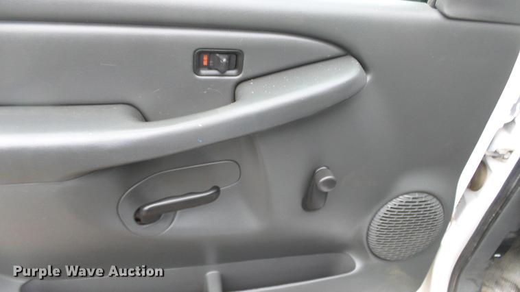 image for item DC3197 2006 Chevrolet Silverado 2500HD pickup truck