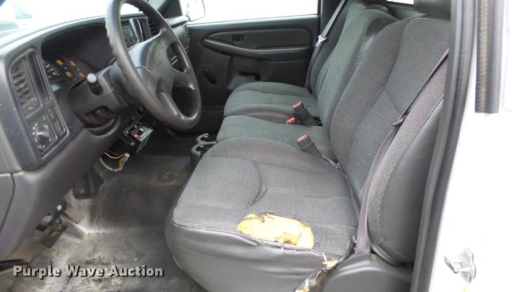 image for item DC3197 2006 Chevrolet Silverado 2500HD pickup truck