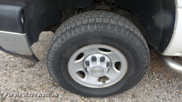 image for item DC3197 2006 Chevrolet Silverado 2500HD pickup truck