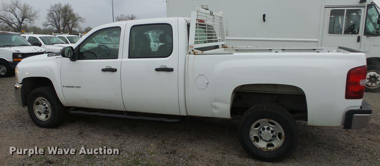 image for item DC3198 2007 Chevrolet Silverado 2500HD Crew Cab pickup truck