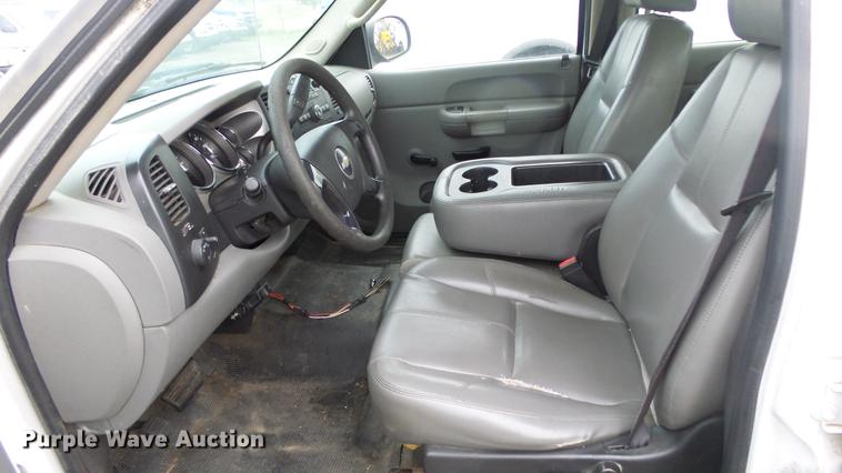 image for item DC3198 2007 Chevrolet Silverado 2500HD Crew Cab pickup truck