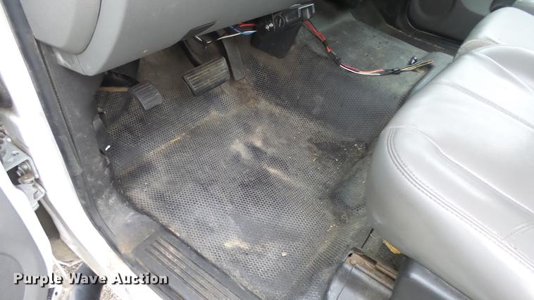 image for item DC3198 2007 Chevrolet Silverado 2500HD Crew Cab pickup truck