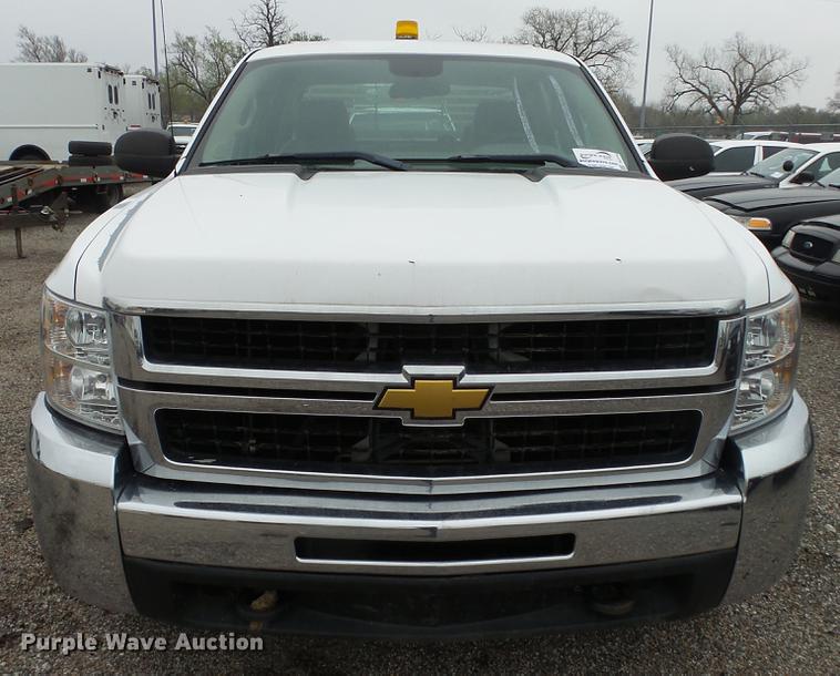 image for item DC3199 2007 Chevrolet Silverado 2500HD Crew Cab pickup truck