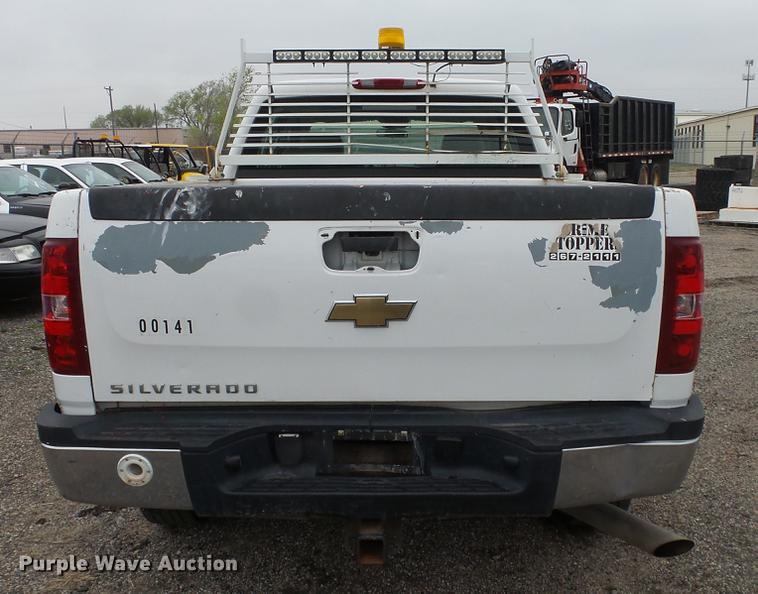 image for item DC3199 2007 Chevrolet Silverado 2500HD Crew Cab pickup truck
