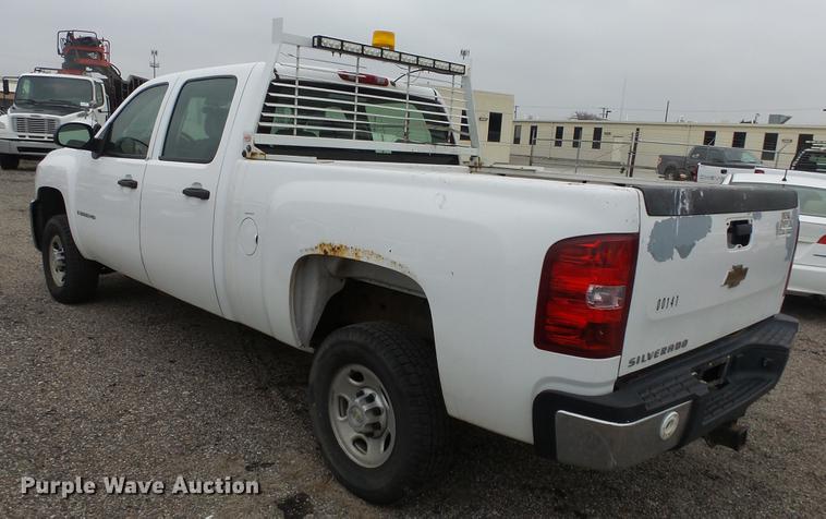 image for item DC3199 2007 Chevrolet Silverado 2500HD Crew Cab pickup truck