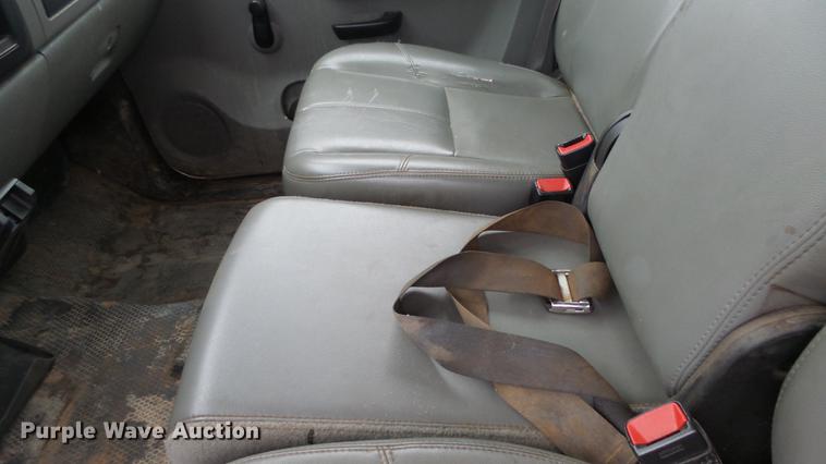 image for item DC3199 2007 Chevrolet Silverado 2500HD Crew Cab pickup truck