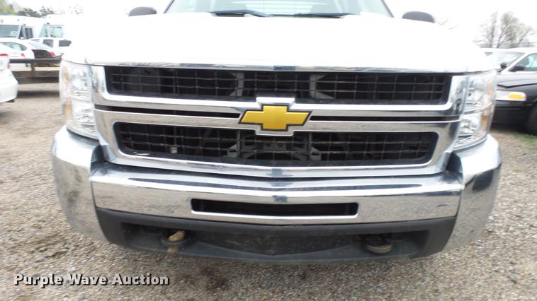 image for item DC3199 2007 Chevrolet Silverado 2500HD Crew Cab pickup truck