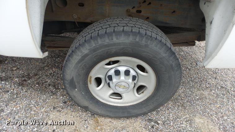 image for item DC3199 2007 Chevrolet Silverado 2500HD Crew Cab pickup truck