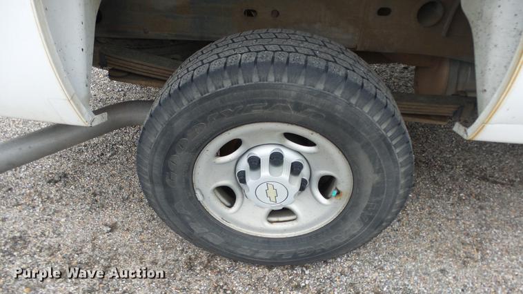 image for item DC3199 2007 Chevrolet Silverado 2500HD Crew Cab pickup truck